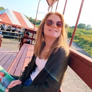 Meet your Posher, Katie